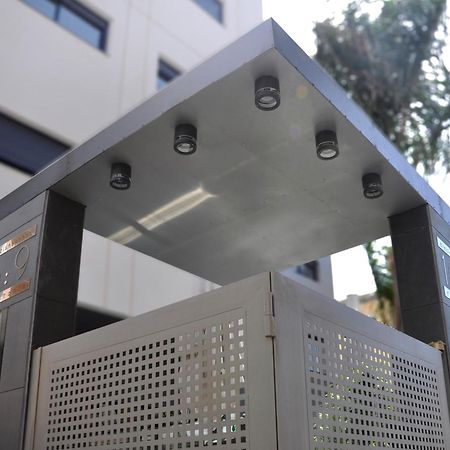 Apartamentos 16:9 Suites 알메리아 외부 사진