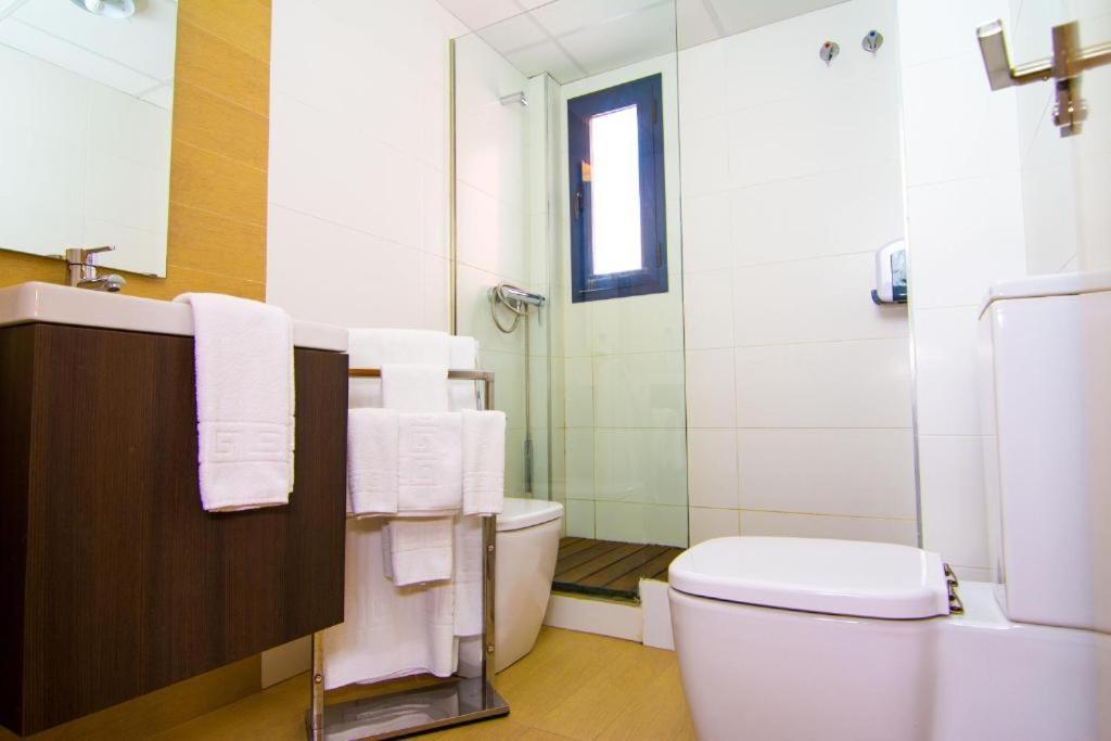 Apartamentos 16:9 Suites 알메리아 외부 사진