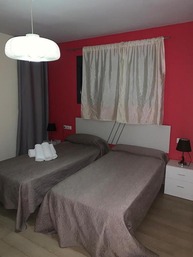 Apartamentos 16:9 Suites 알메리아 외부 사진