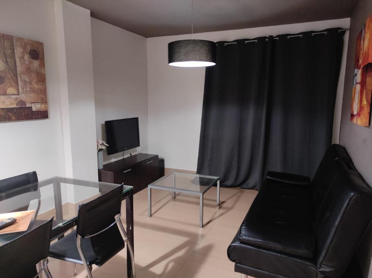 Apartamentos 16:9 Suites 알메리아 외부 사진
